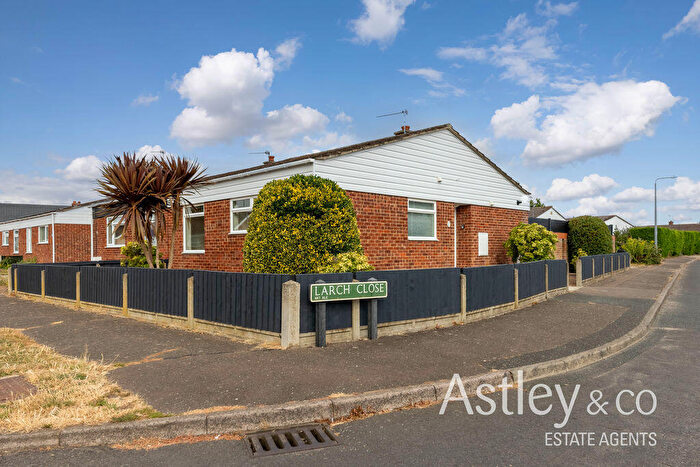 2 Bedroom Semi-Detached Bungalow For Sale In Larch Close, Sprowston, Norwich, NR7