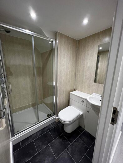 1 Bedroom Flat To Rent In Millstone Lane, Leicester, LE1
