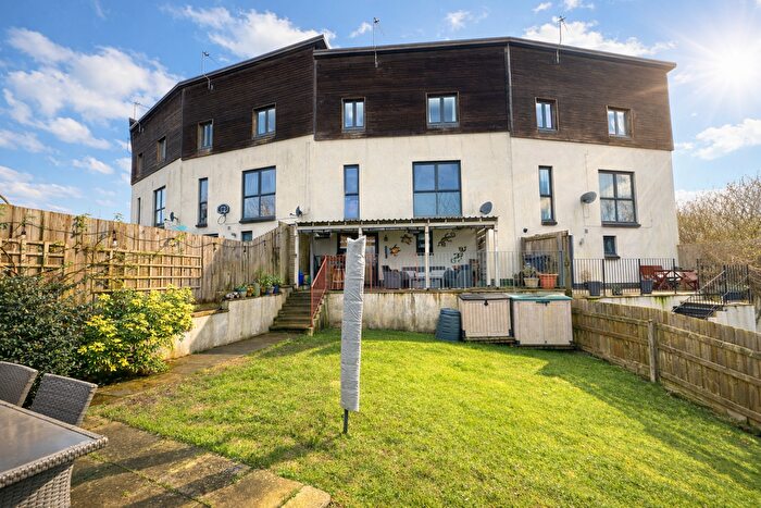 4 Bedroom Terraced House For Sale In Squirrel Close, Plymouth, PL6