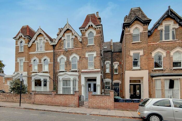 1 Bedroom Flat To Rent In Victoria Road, Finsbury Park, London, N4