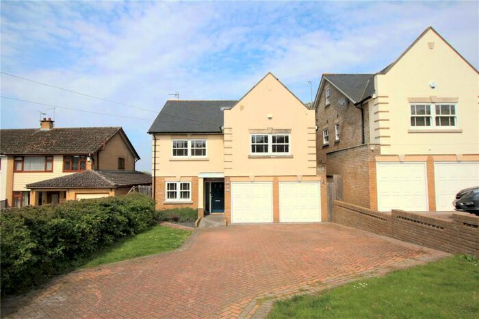6 Bedroom Detached House To Rent In Cromwell Avenue, Billericay, CM12