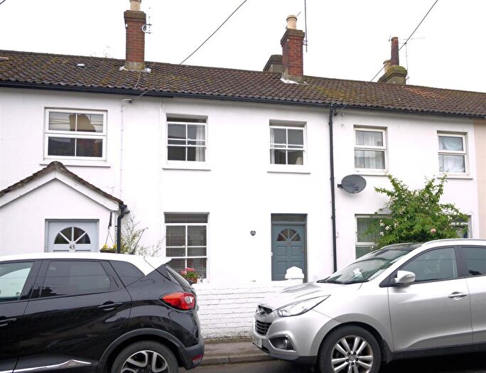 2 Bedroom Terraced House To Rent In Victoria Road, Alton, GU34