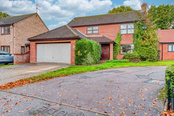 4 Bedroom Detached House For Sale In Farm Close, Carlton Colville, NR33