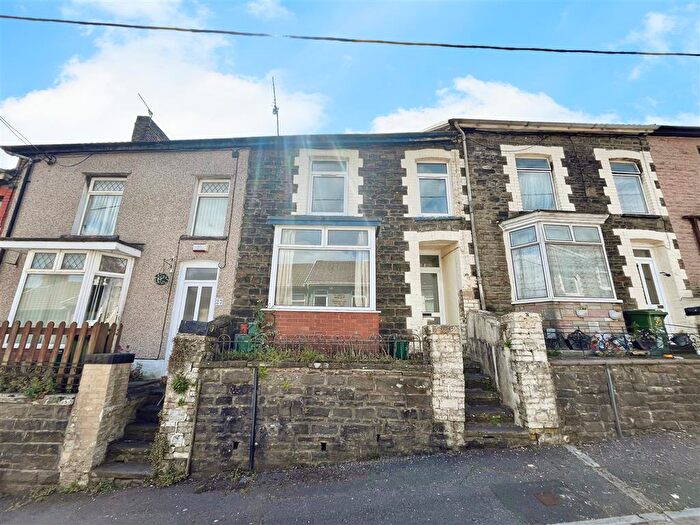 3 Bedroom Property To Rent In Tower Street, Pontypridd, CF37