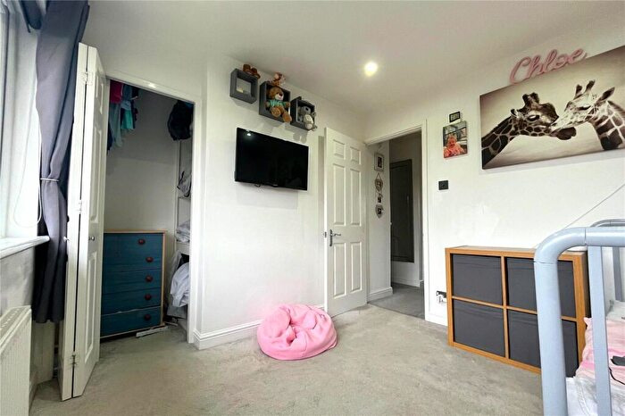 2 Bedroom Terraced House For Sale In Colne Way, Ash, Surrey, GU12
