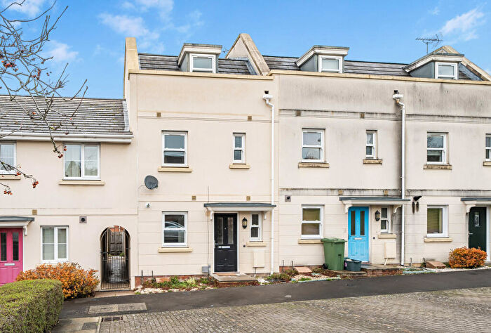 4 Bedroom Terraced House For Sale In Clearwell Gardens, Cheltenham, Gloucestershire, GL52
