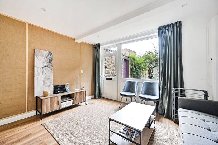 1 Bedroom Flat To Rent In Ryecroft Street, Parsons Green, London, SW6