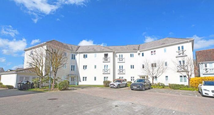 2 Bedroom Apartment For Sale In Poynder Drive, Holborough Lakes, ME6