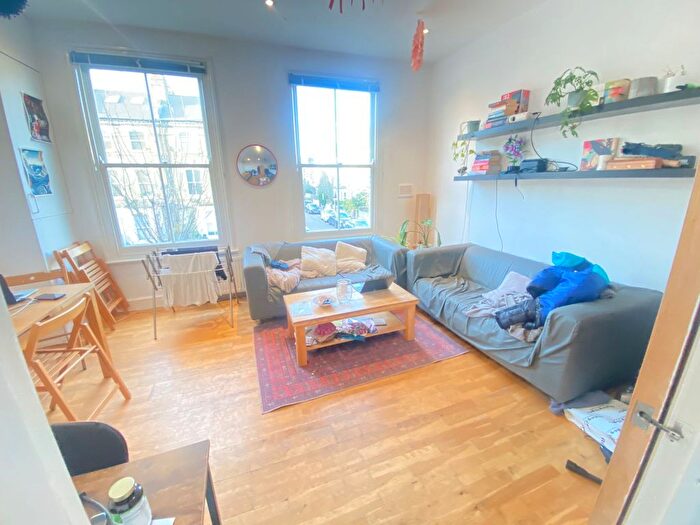 4 Bedroom Flat To Rent In Roden Street, London, N7