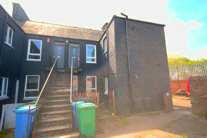 2 Bedroom Flat To Rent In Main Street, Methil, Fife, KY8