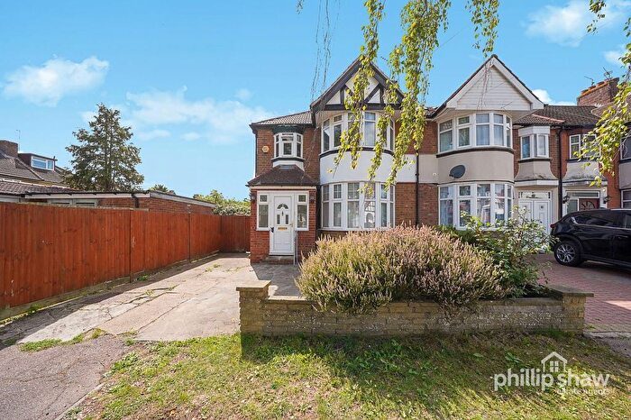 3 Bedroom Semi-Detached House To Rent In Sancroft Road, Harrow, HA3