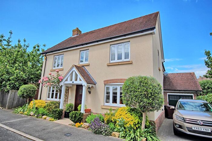4 Bedroom Detached House For Sale In Hempstalls Close - Hunsdon - Immaculate Home, SG12