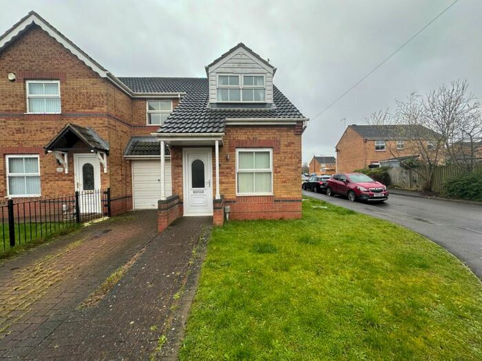 3 Bedroom Semi-Detached House To Rent In Bowmont Way, Kingswood, Hull, East Yorkshire, HU7