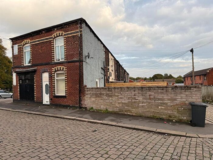 3 Bedroom Terraced House For Sale In Bell Lane, Bury, BL9