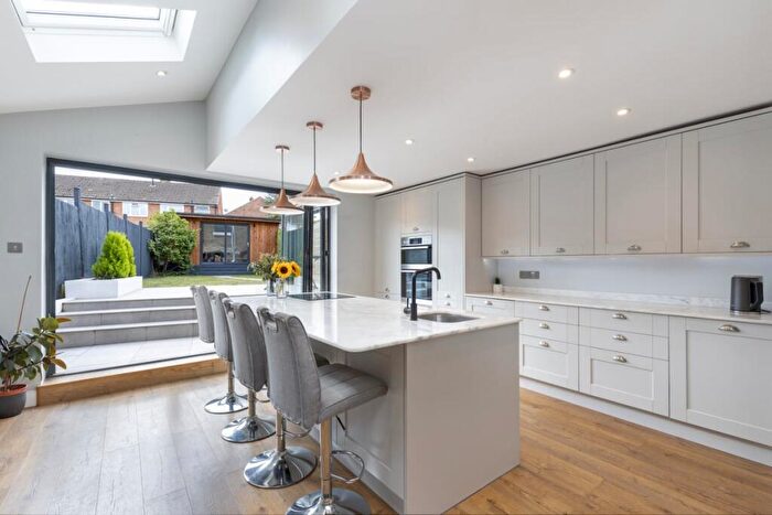 3 Bedroom End Of Terrace House For Sale In Fairfield Road, Burgess Hill, RH15