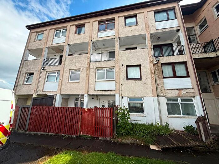3 Bedroom Maisonette For Sale In Greenlaw Avenue, Wishaw, Lanarkshire, ML2