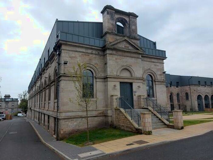 2 Bedroom Flat To Rent In Forth House, Abbotshall Road, Kirkcaldy, KY1