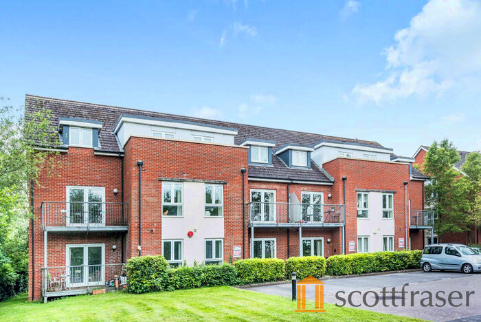 1 Bedroom Apartment To Rent In New Hinksey, Oxford, OX1