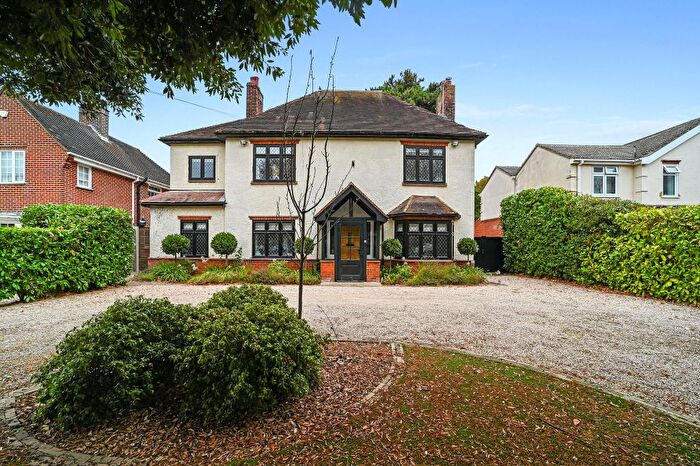 5 Bedroom Semi-detached House For Sale In Heath Road, Lexden, Colchester, CO3