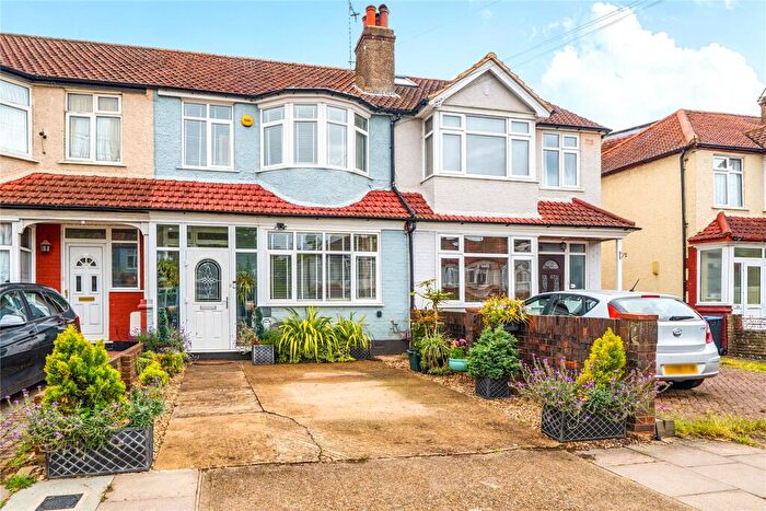 3 Bedroom Terraced House For Sale In Largewood Avenue, Surbiton, KT6