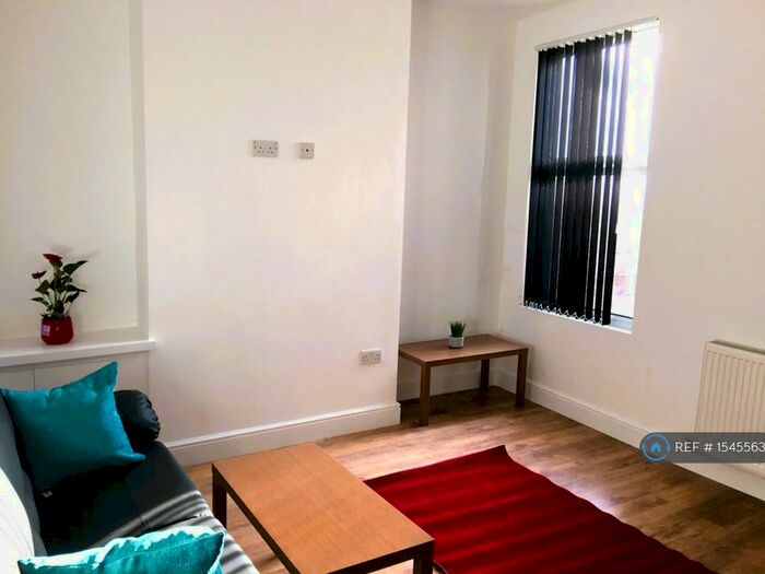 6 Bedroom Terraced House To Rent In Jubilee Drive, Liverpool, L7