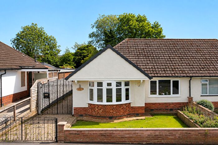 3 Bedroom Semi-Detached Bungalow For Sale In Foxhunter Drive, Oadby, LE2