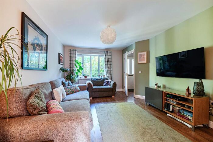 3 Bedroom End Of Terrace House For Sale In Flax Meadow Lane, Axminster, EX13