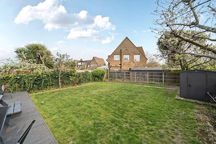 5 Bedroom Semi-Detached House To Rent In Abergeldie Road, Lee, London, SE12