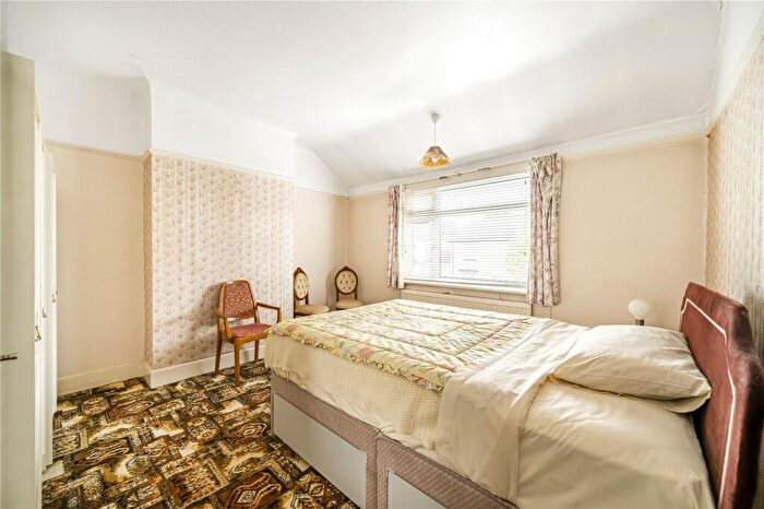 3 Bedroom Terraced House For Sale In Dawson Road, Kingston Upon Thames, KT1