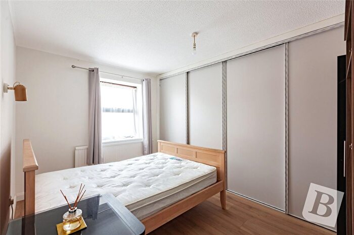 2 Bedroom Bungalow For Sale In Wilkinsons Mead, Chelmsford, Essex, CM2