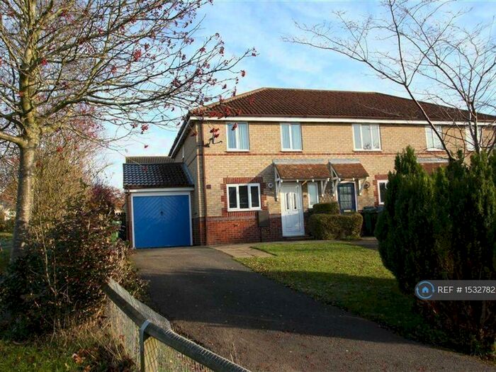 3 Bedroom End Of Terrace House To Rent In Newbery Drive, Brackley, NN13