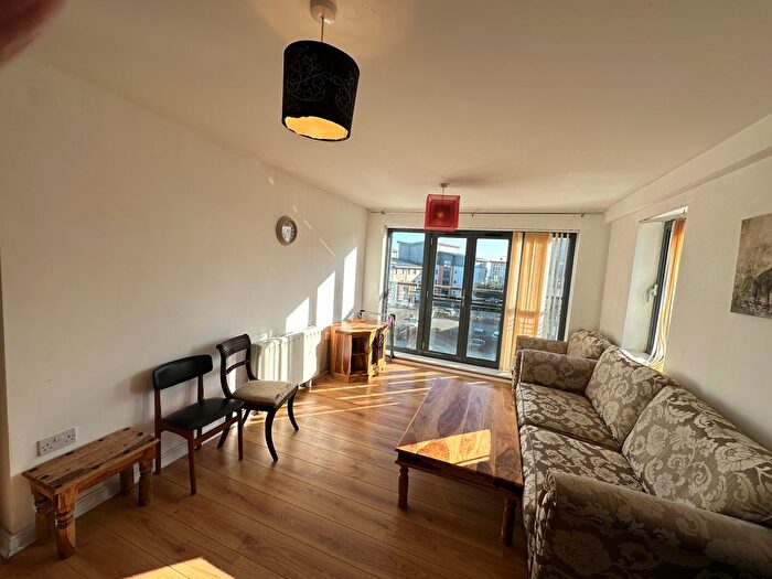 2 Bedroom Flat To Rent In St. Christophers Court, Swansea, SA1