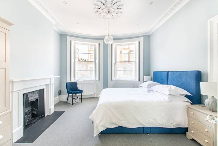 1 Bedroom Flat To Rent In Needham Road, Artesian Village, London, W11