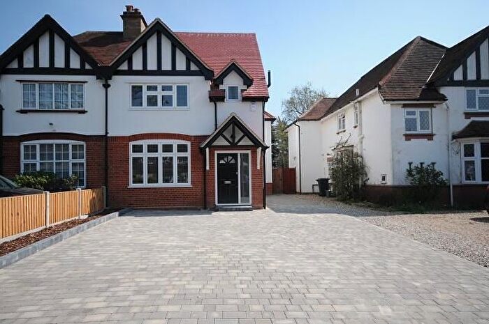 4 Bedroom Semi-Detached House To Rent In Galleywood Road, Chelmsford, CM2