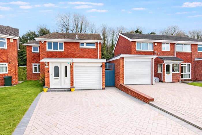 4 Bedroom Detached House For Sale In Arne Grove, Orpington, BR6