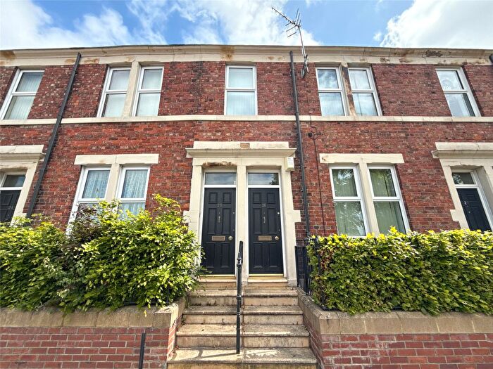 2 Bedroom Flat For Sale In Bensham Crescent, Bensham, NE8