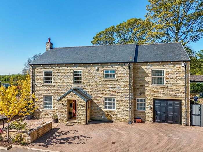4 Bedroom Detached House For Sale In Hallmark Fine Homes | Pontefract Road, Ackworth, Pontefract, WF7