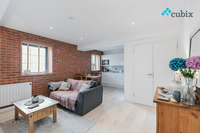 1 Bedroom Flat To Rent In St James Road, London, SE1