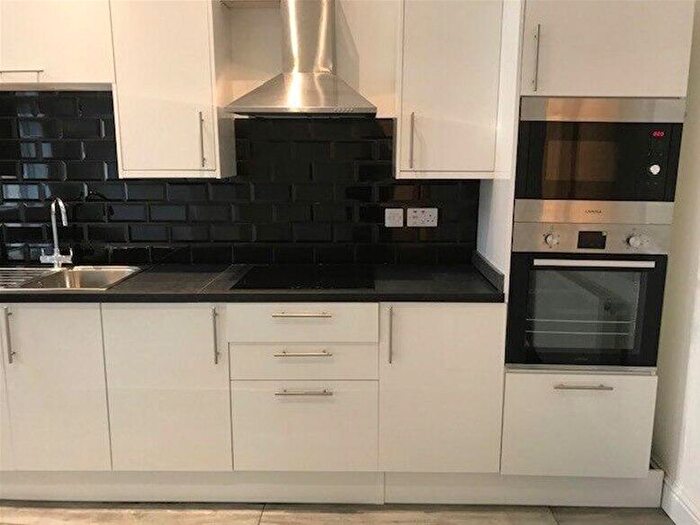 1 Bedroom Flat To Rent In Cowley Road, Oxford, Oxford, OX4