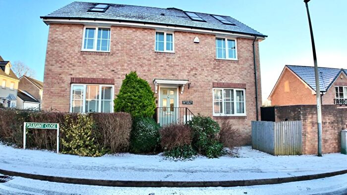 6 Bedroom End Of Terrace House For Sale In Maes Yr Afon, Pontllanfraith, NP12