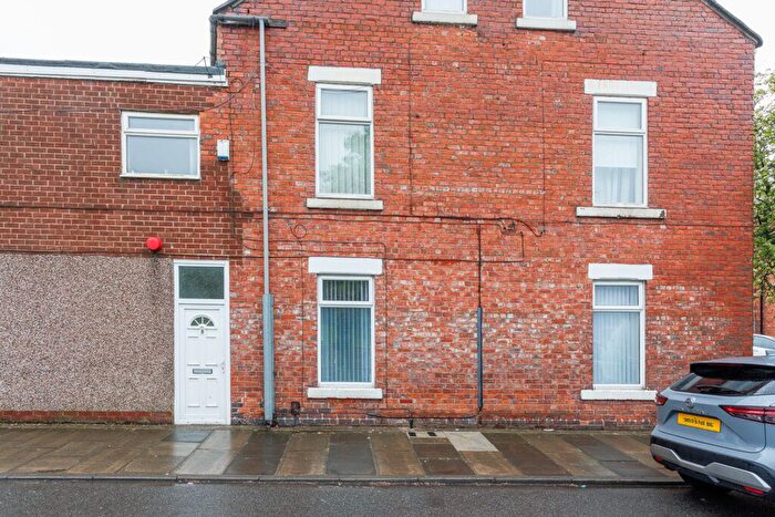 2 Bedroom Flat For Sale In Farnham Road, South Shields, NE34