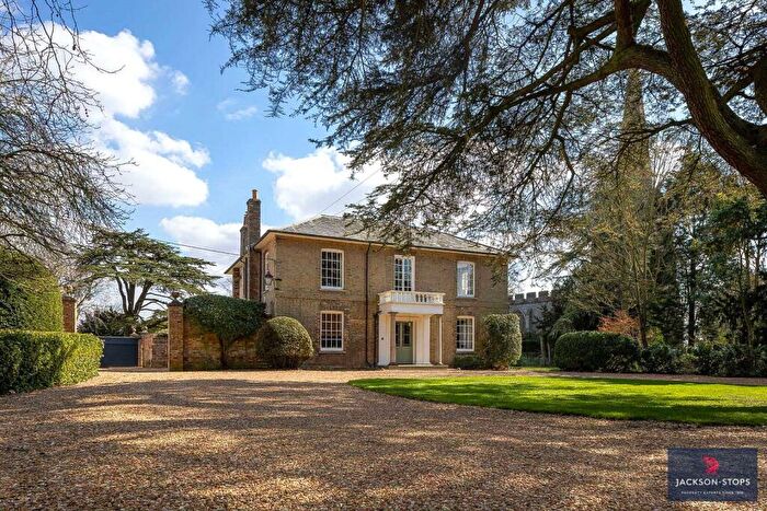 6 Bedroom Detached House For Sale In Church Road, Colmworth, Bedford, MK44