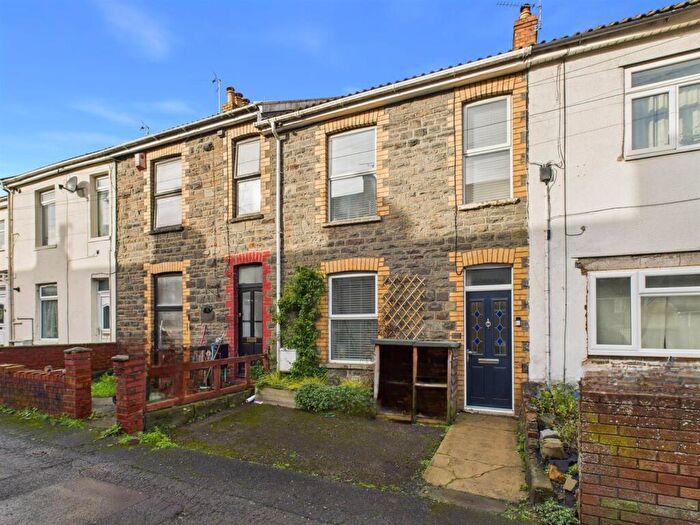 3 Bedroom Terraced House For Sale In Alsop Road, Kingswood, Bristol, BS15