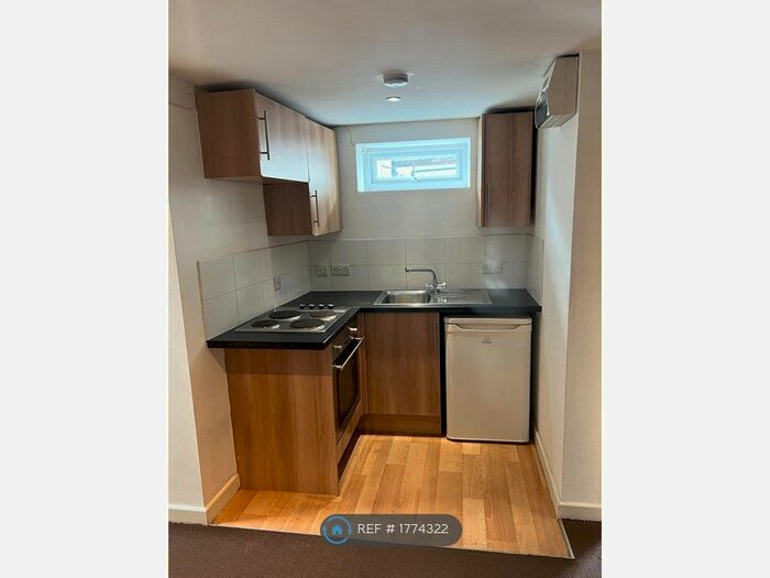 1 Bedroom Flat To Rent In Church Road, St. George, Bristol, BS5