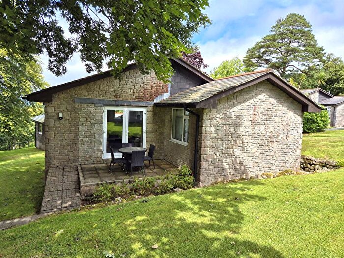 2 Bedroom Property For Sale In Tywardreath, Par, PL24