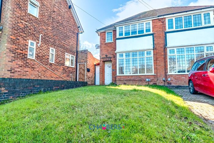 3 Bedroom Semi Detached House For Sale In Redlands Close, Solihull, B91