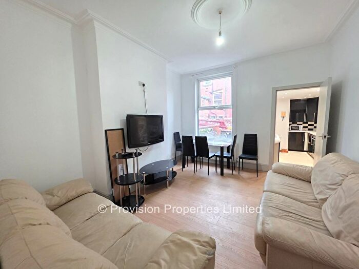 7 Bedroom Terraced House To Rent In Manor Drive, Hyde Park, Leeds, LS6