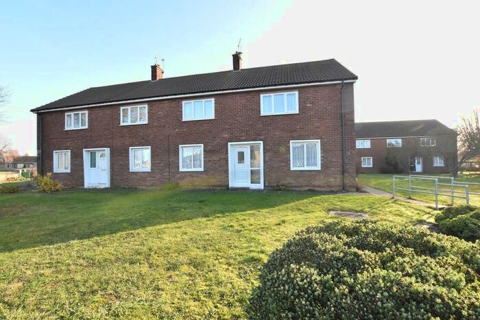 2 Bedroom Flat To Rent In Willoughby Road, Scunthorpe, DN17