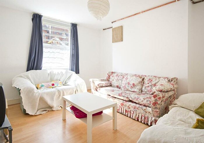 7 Bedroom Terraced House To Rent In *£Pppw Incl Bills + Two Free Weekly Papa Johns (T+C’s Apply)* Burns Street, Nottingham. Fully Inclusive, NG7