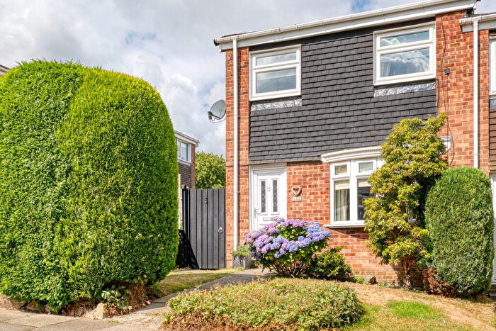 3 Bedroom End Of Terrace House For Sale In Kingsway, Sunniside, NE16